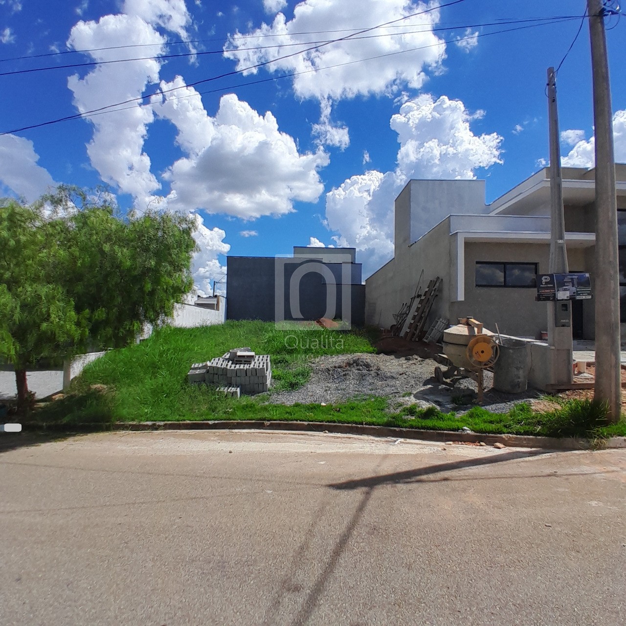 Terreno, 201 m² - Foto 1