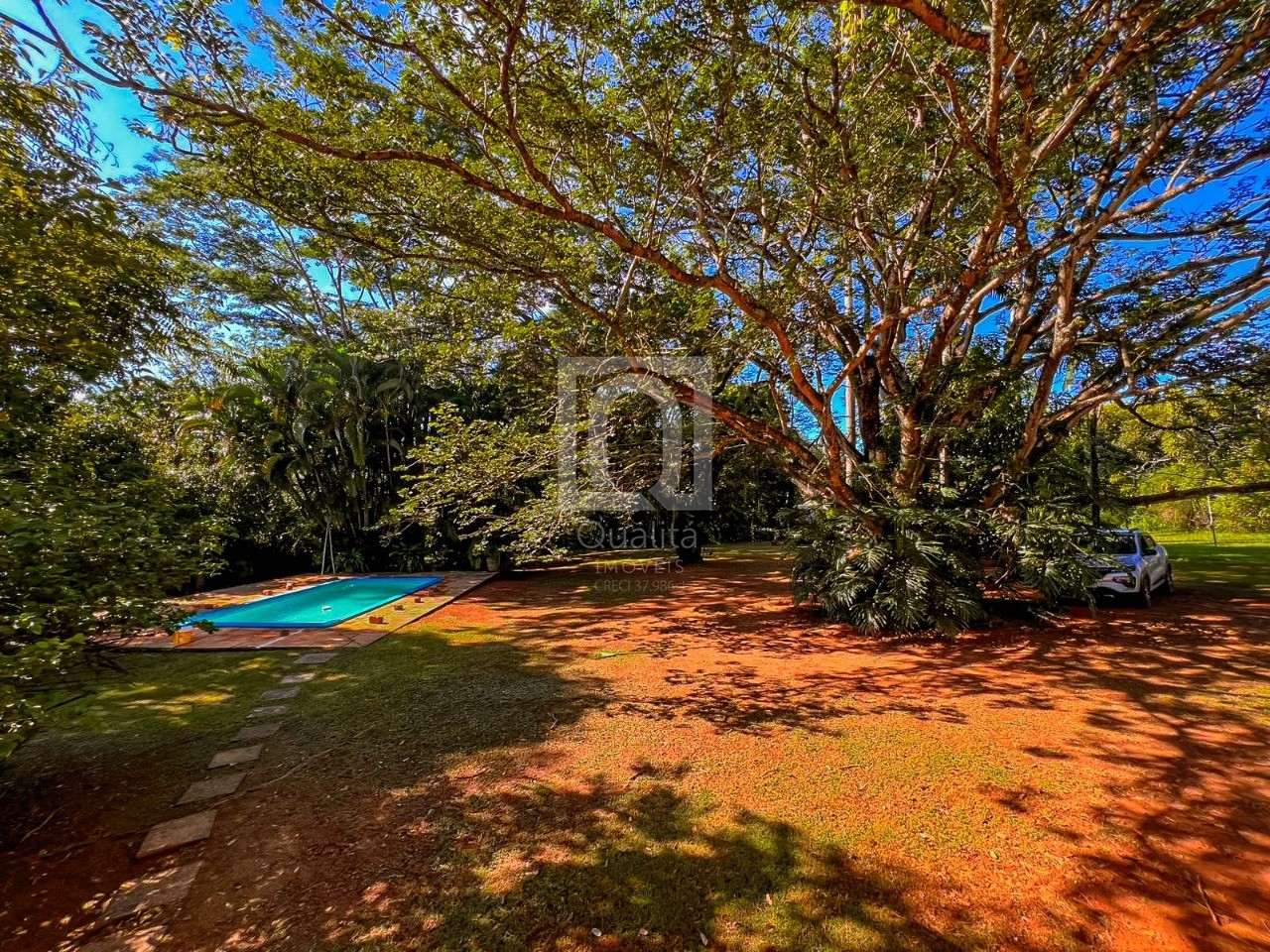 Chácara, 4 quartos, 5000 m² - Foto 1