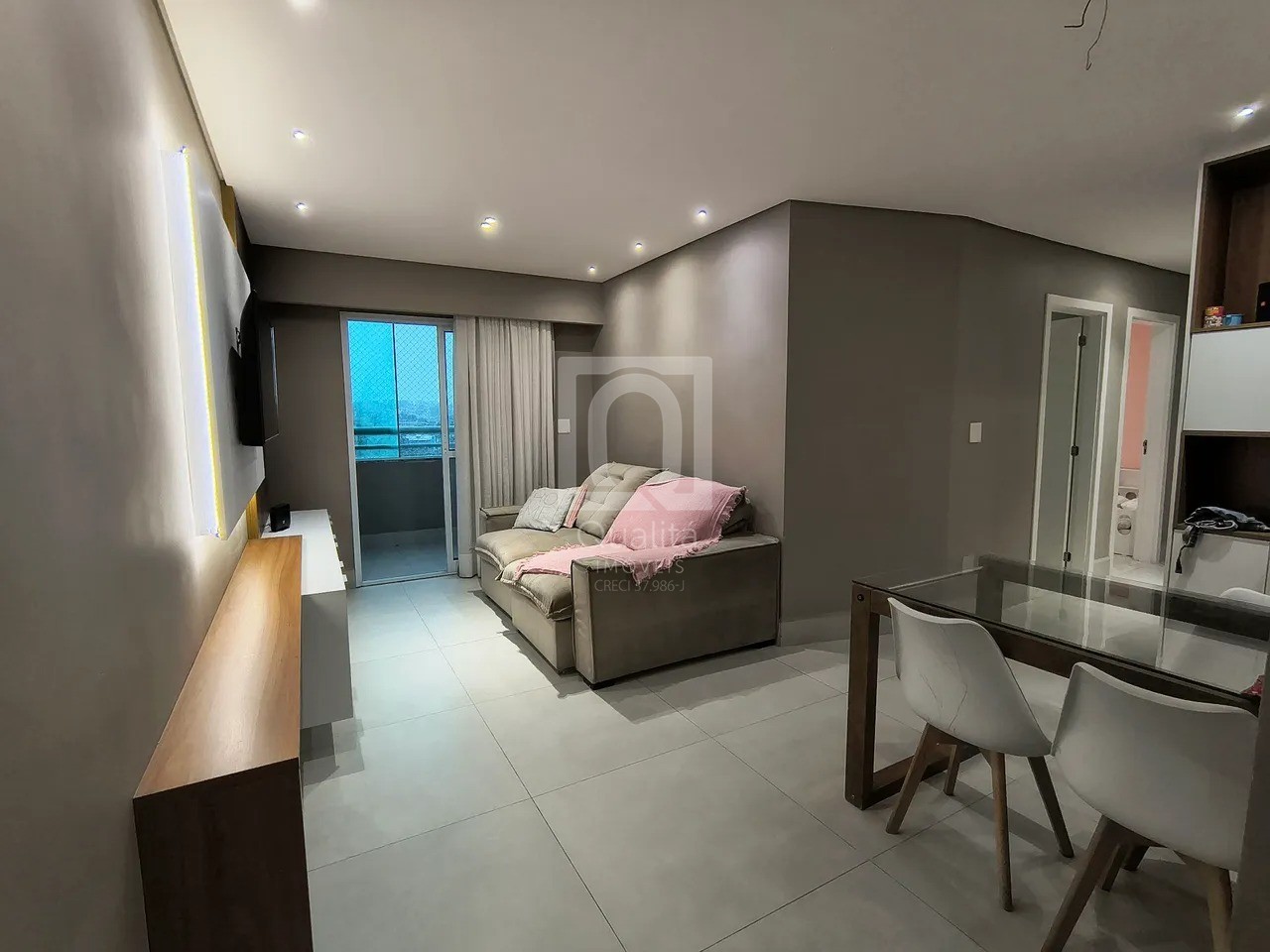 Apartamento, 3 quartos, 80 m² - Foto 1