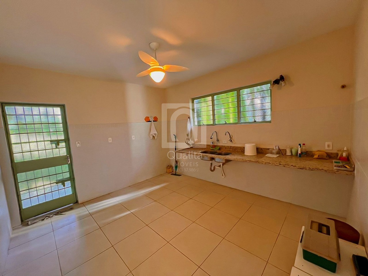 Chácara, 4 quartos, 5000 m² - Foto 8