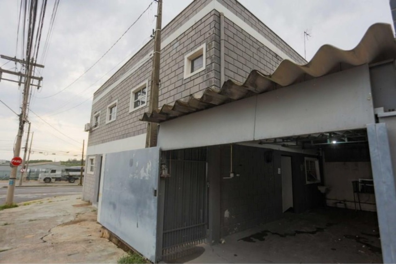 Prédio Inteiro - Foto 1