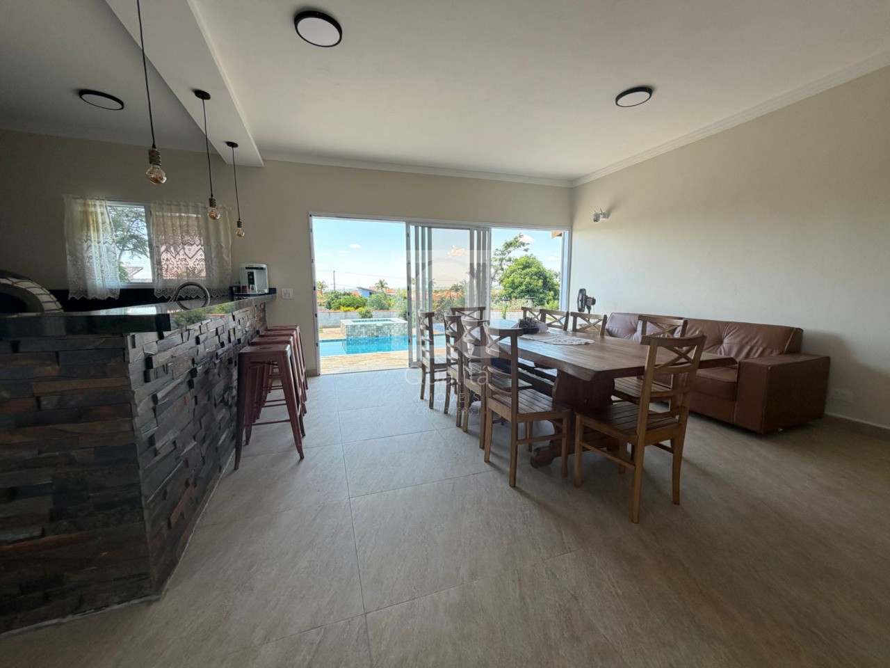 Sítio, 3 quartos, 1000 m² - Foto 1