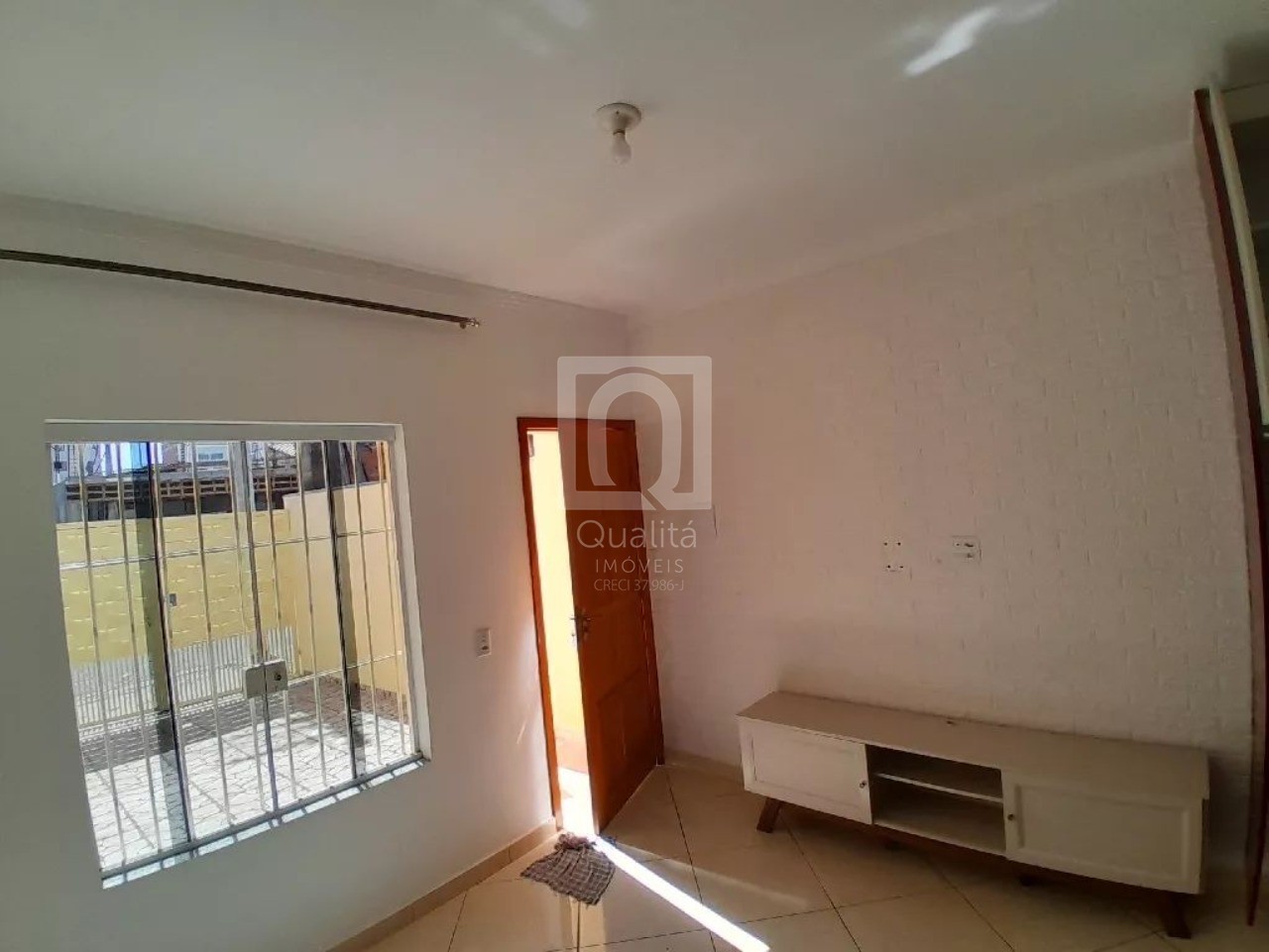 Casa, 2 quartos, 74 m² - Foto 1
