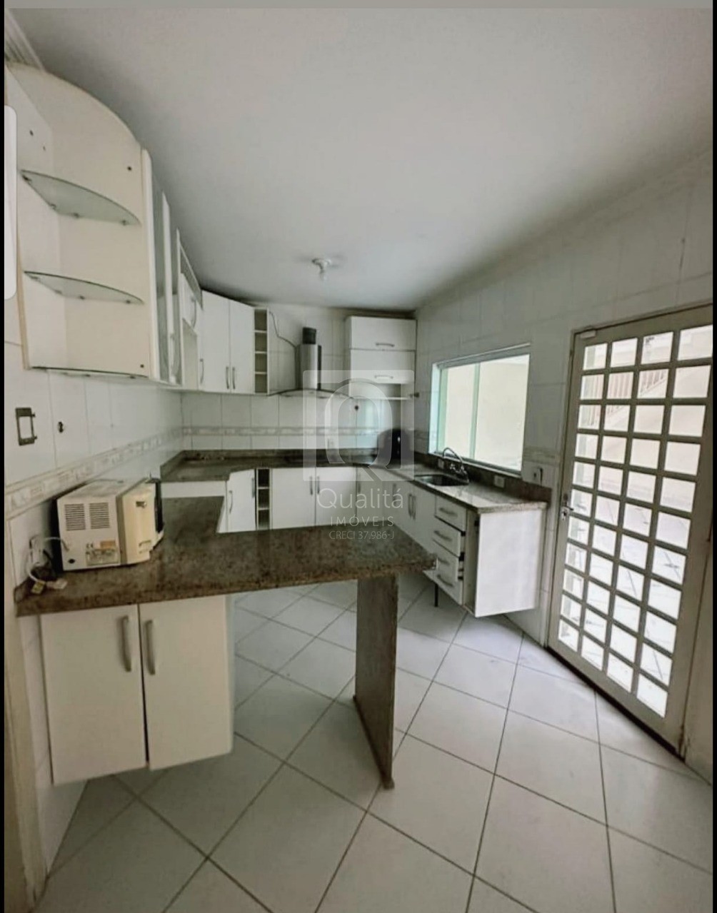 Sobrado, 3 quartos, 278 m² - Foto 4