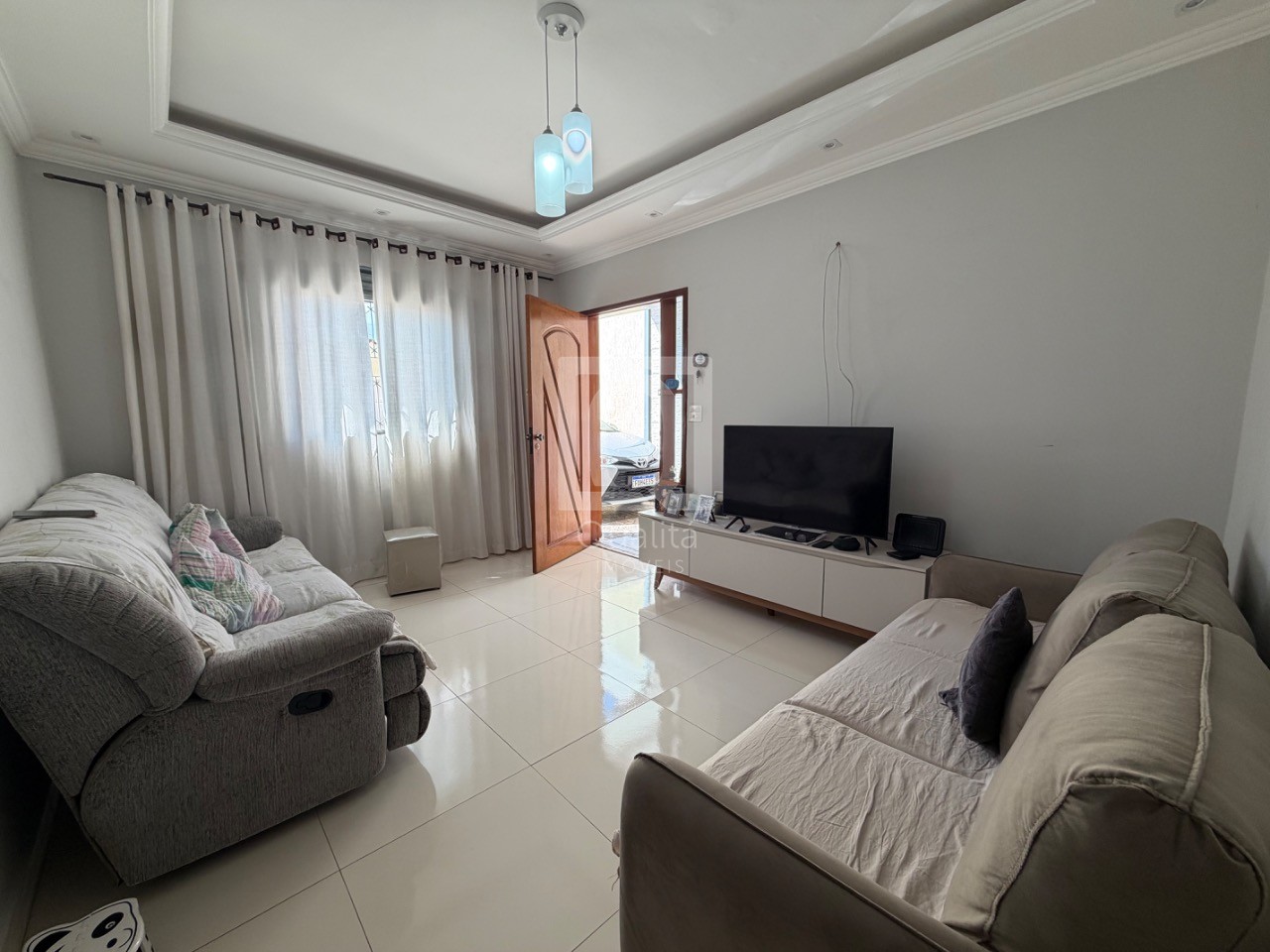 Casa, 3 quartos, 131 m² - Foto 1
