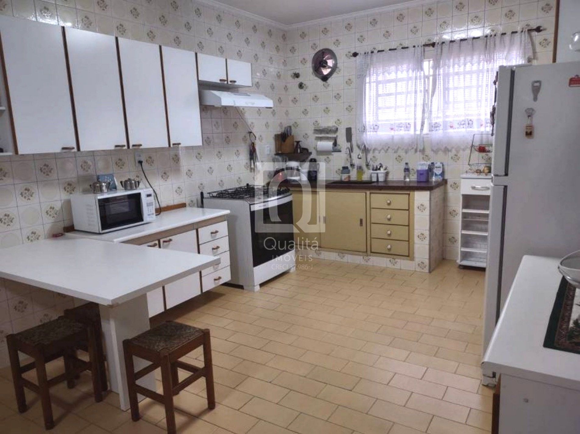 Sobrado, 3 quartos, 285 m² - Foto 1