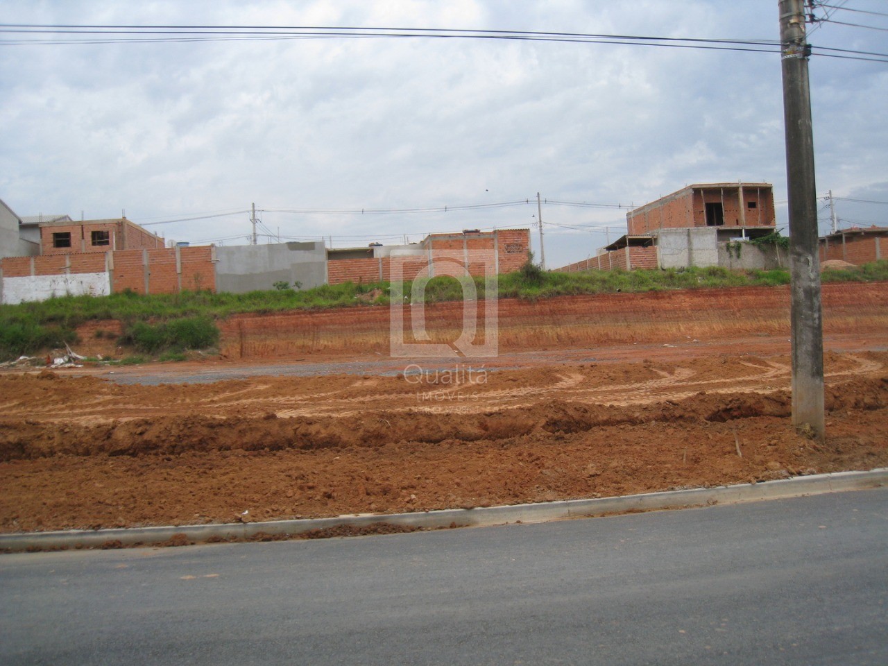 Loteamento e Condomínio - Foto 1