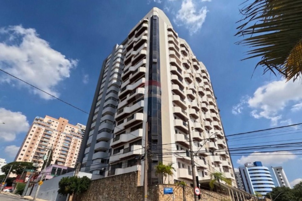 Apartamento, 3 quartos, 180 m² - Foto 1