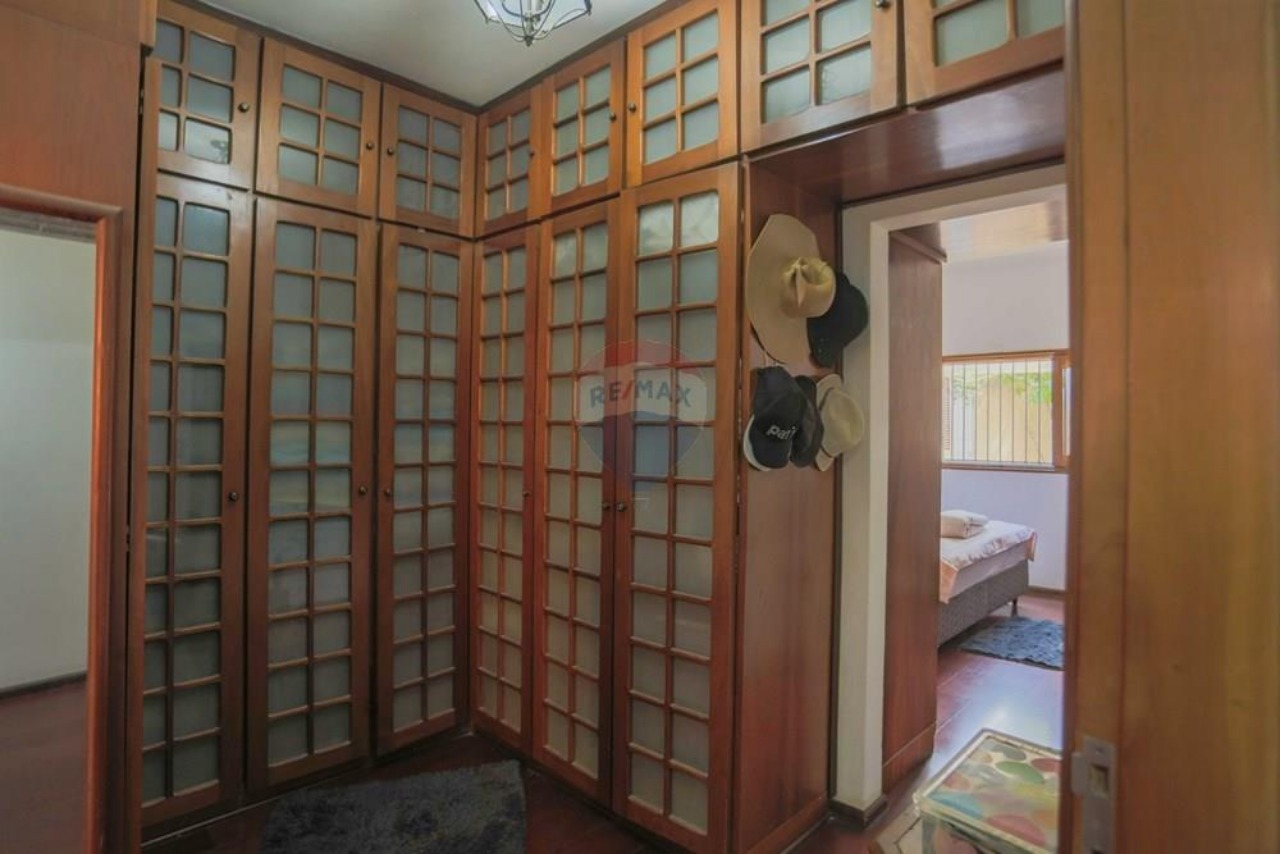 Casa, 4 quartos, 359 m² - Foto 12