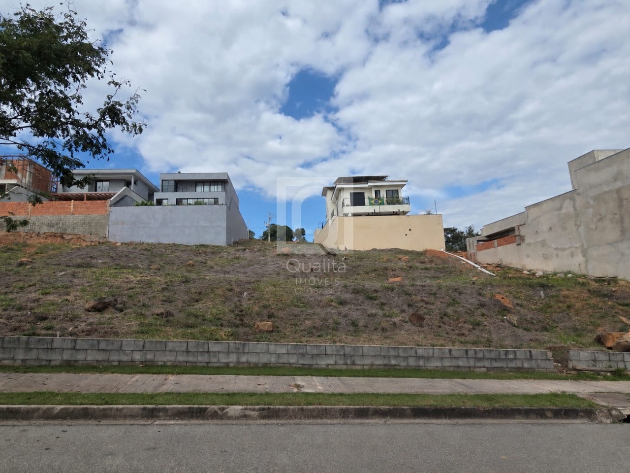 Terreno, 300 m² - Foto 1