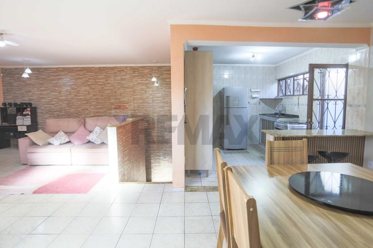 Casa, 2 quartos, 124 m² - Foto 3
