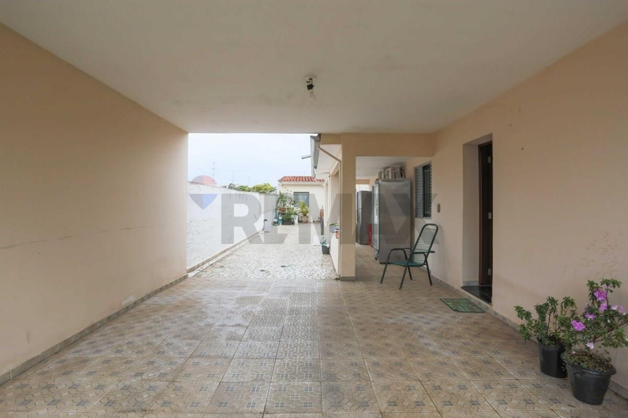 Casa, 2 quartos, 200 m² - Foto 1