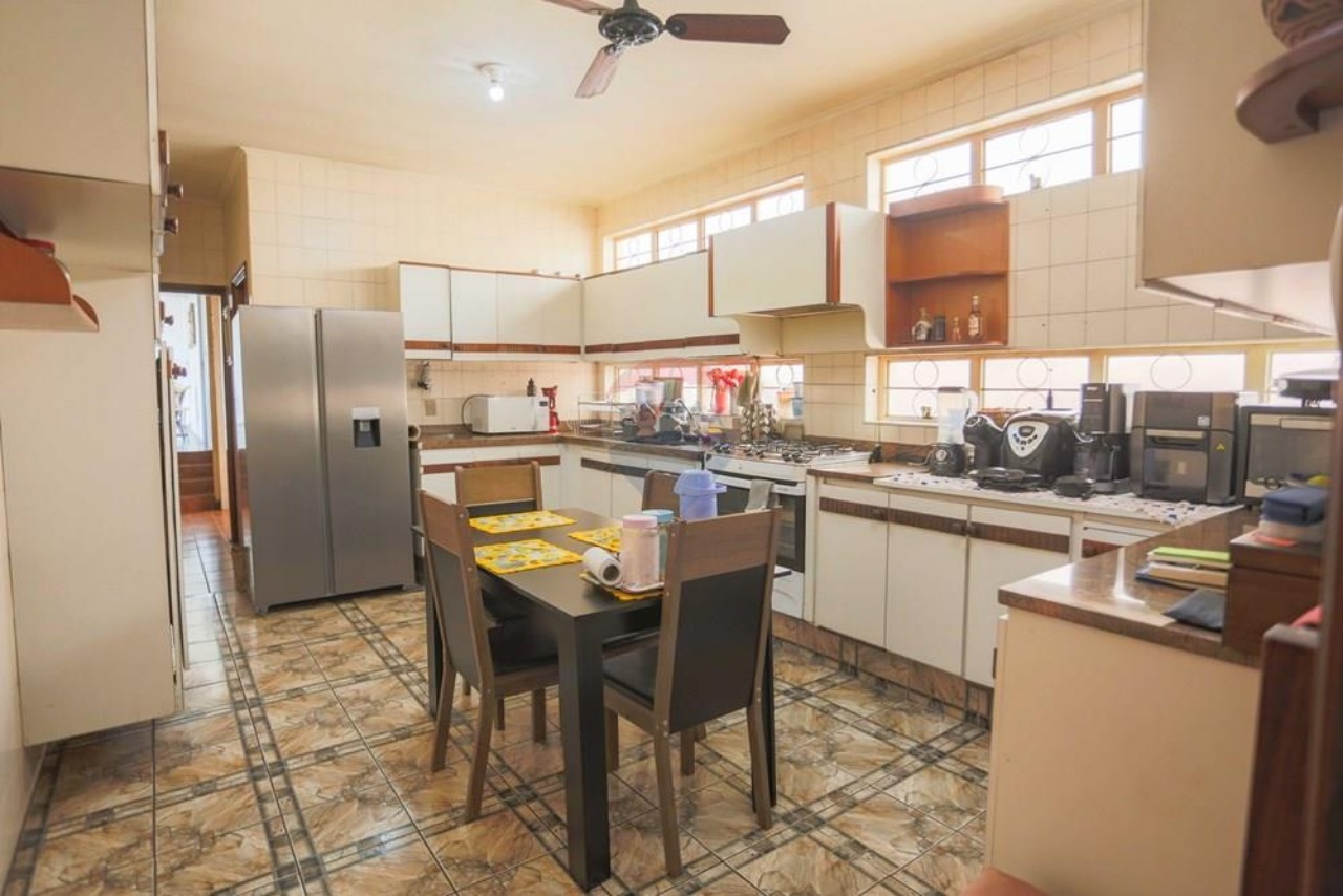 Casa, 4 quartos, 359 m² - Foto 11