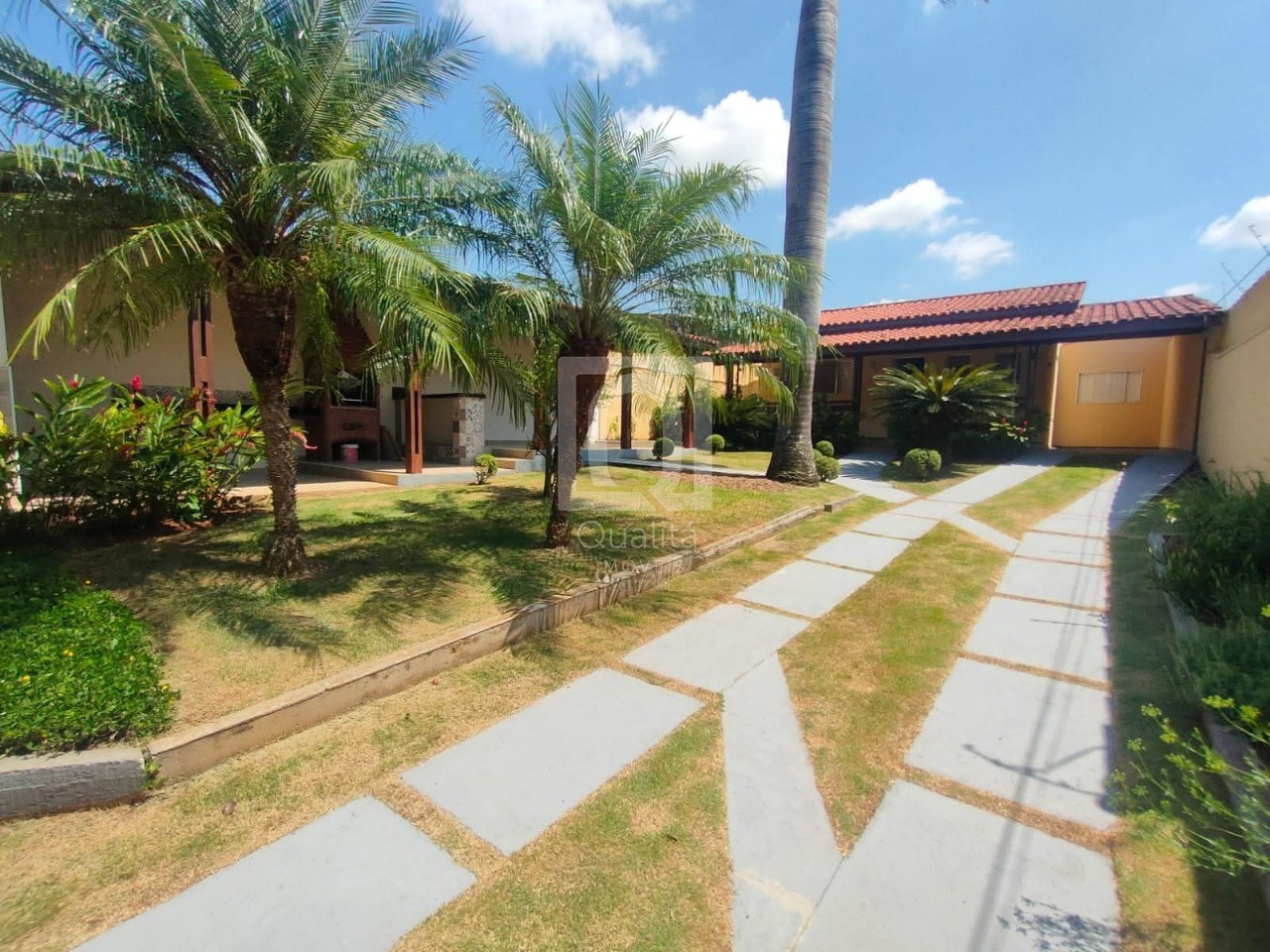 Casa, 3 quartos, 175 m² - Foto 1