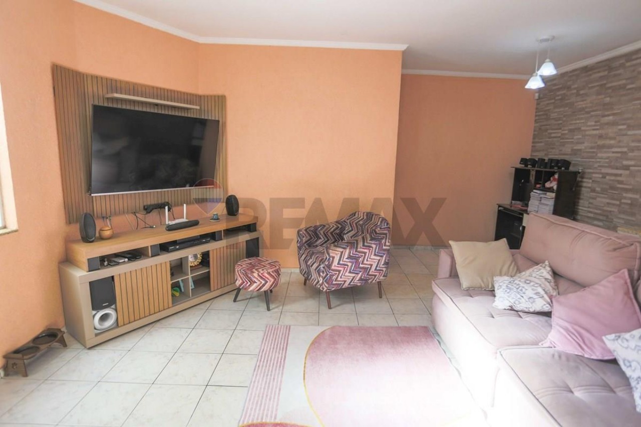 Casa, 2 quartos, 124 m² - Foto 2