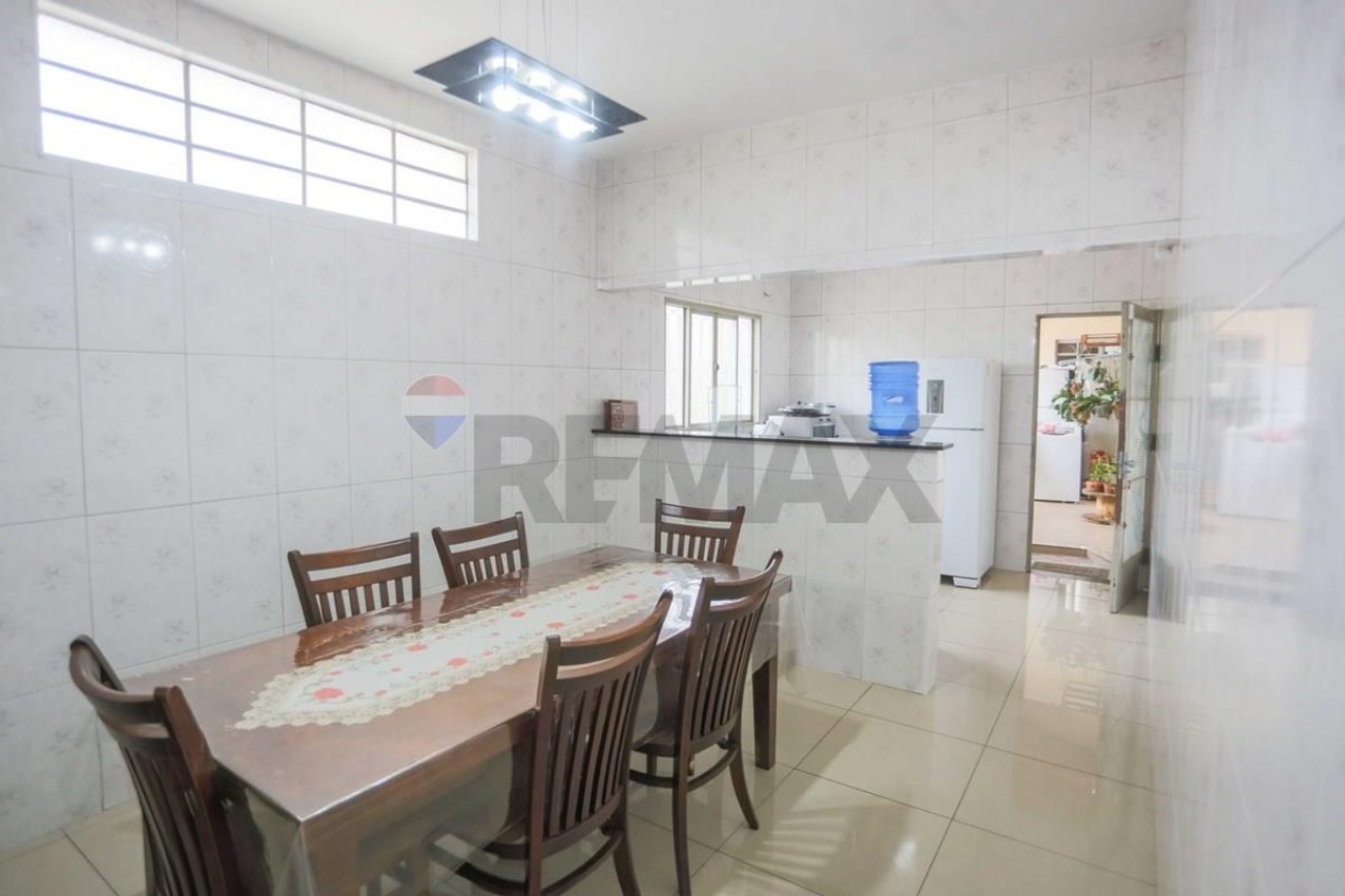 Casa, 2 quartos, 200 m² - Foto 7