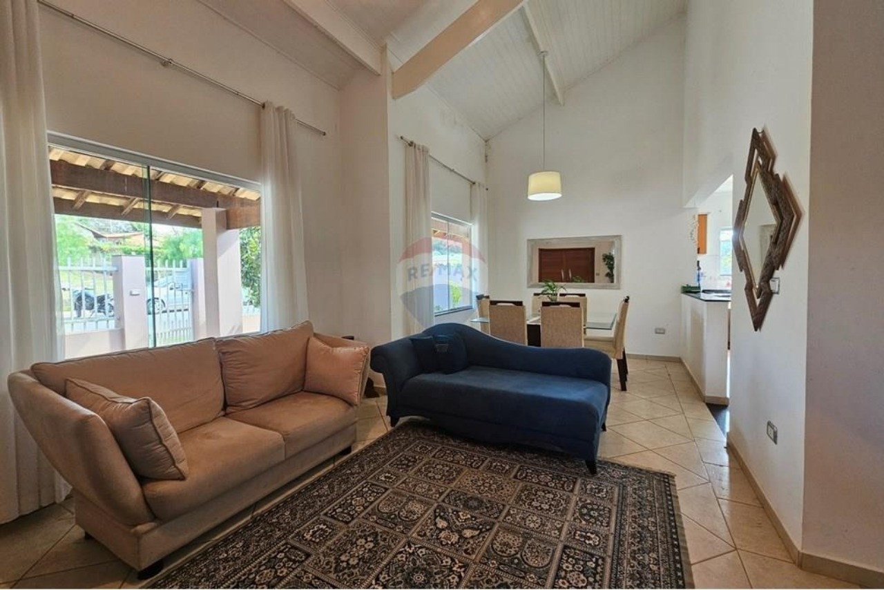 Casa, 4 quartos, 350 m² - Foto 1