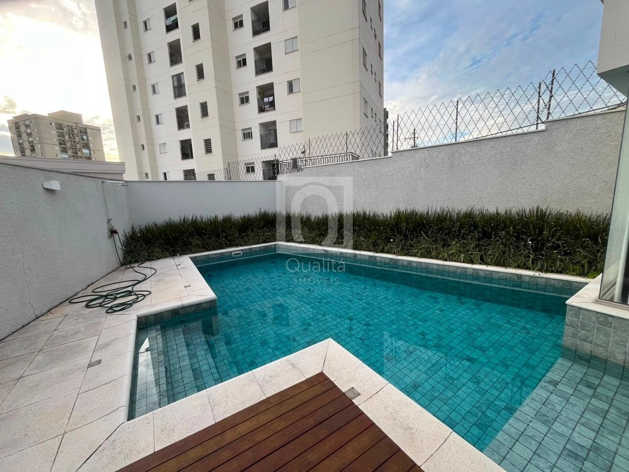 Casa de Condomínio, 4 quartos - Foto 1