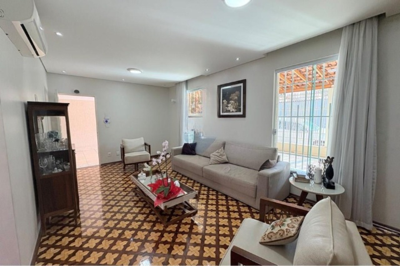 Casa, 3 quartos - Foto 1