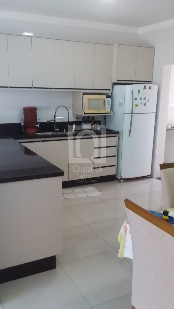 Casa, 2 quartos, 242 m² - Foto 4
