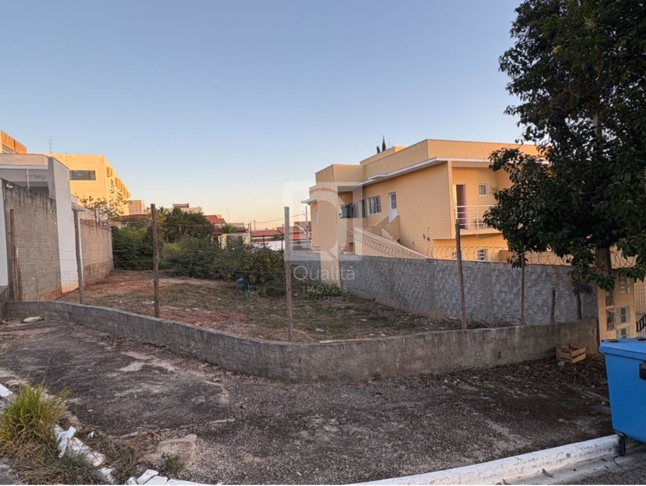 Terreno, 300 m² - Foto 1