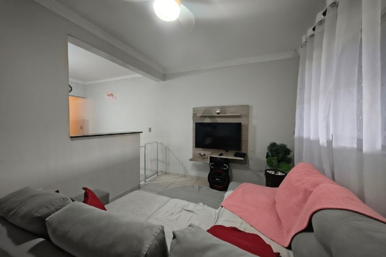Casa, 3 quartos - Foto 1