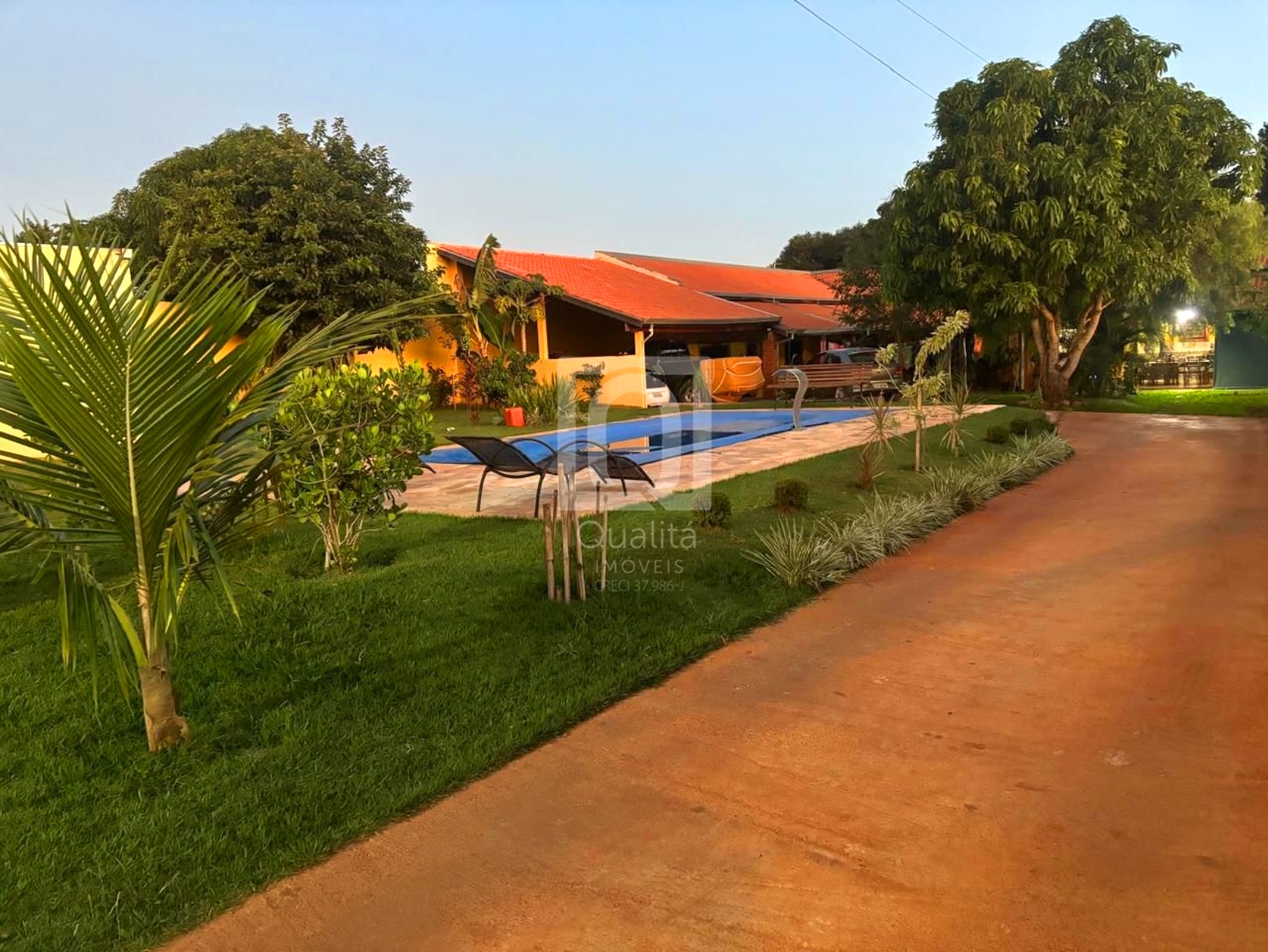 Sítio, 3 quartos, 1000 m² - Foto 1