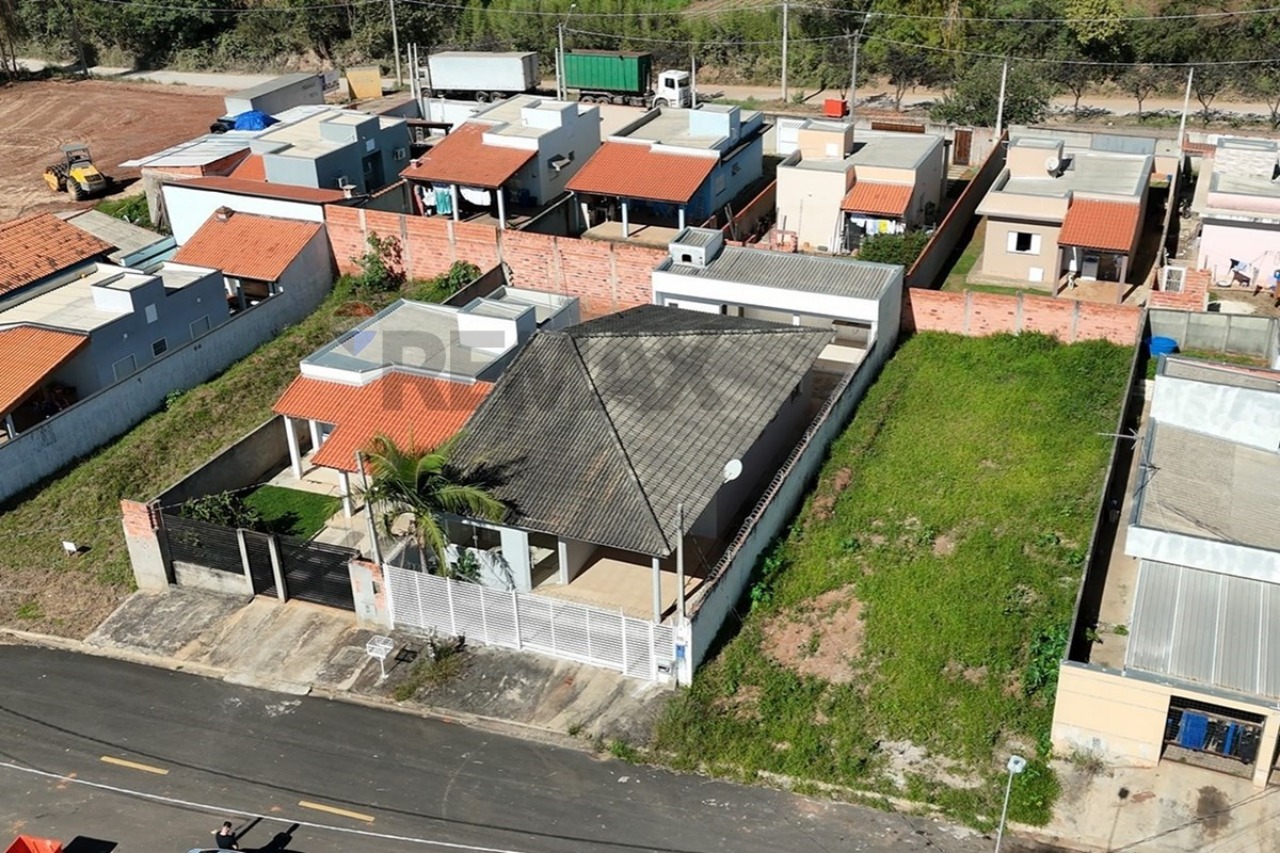Casa, 3 quartos, 250 m² - Foto 2