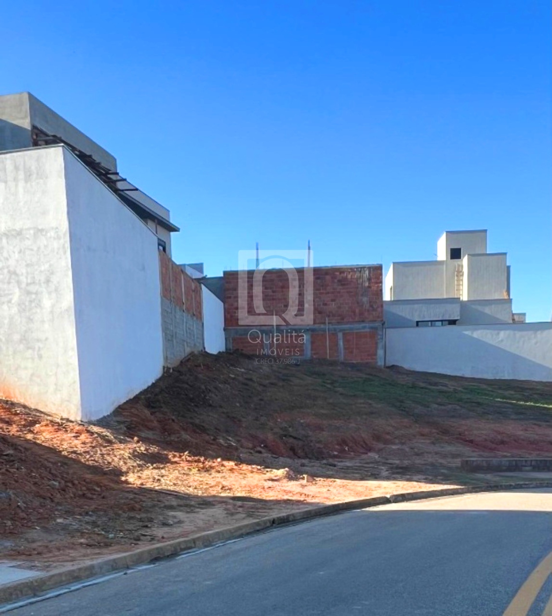 Terreno, 215 m² - Foto 1