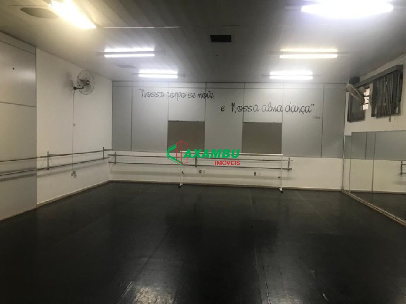 Salo Comercial  Venda em Jundia-SP, Bairro Caxambu: 3 Salas, 4 Banheiros, 3 Vagas de Garagem, 300m de rea