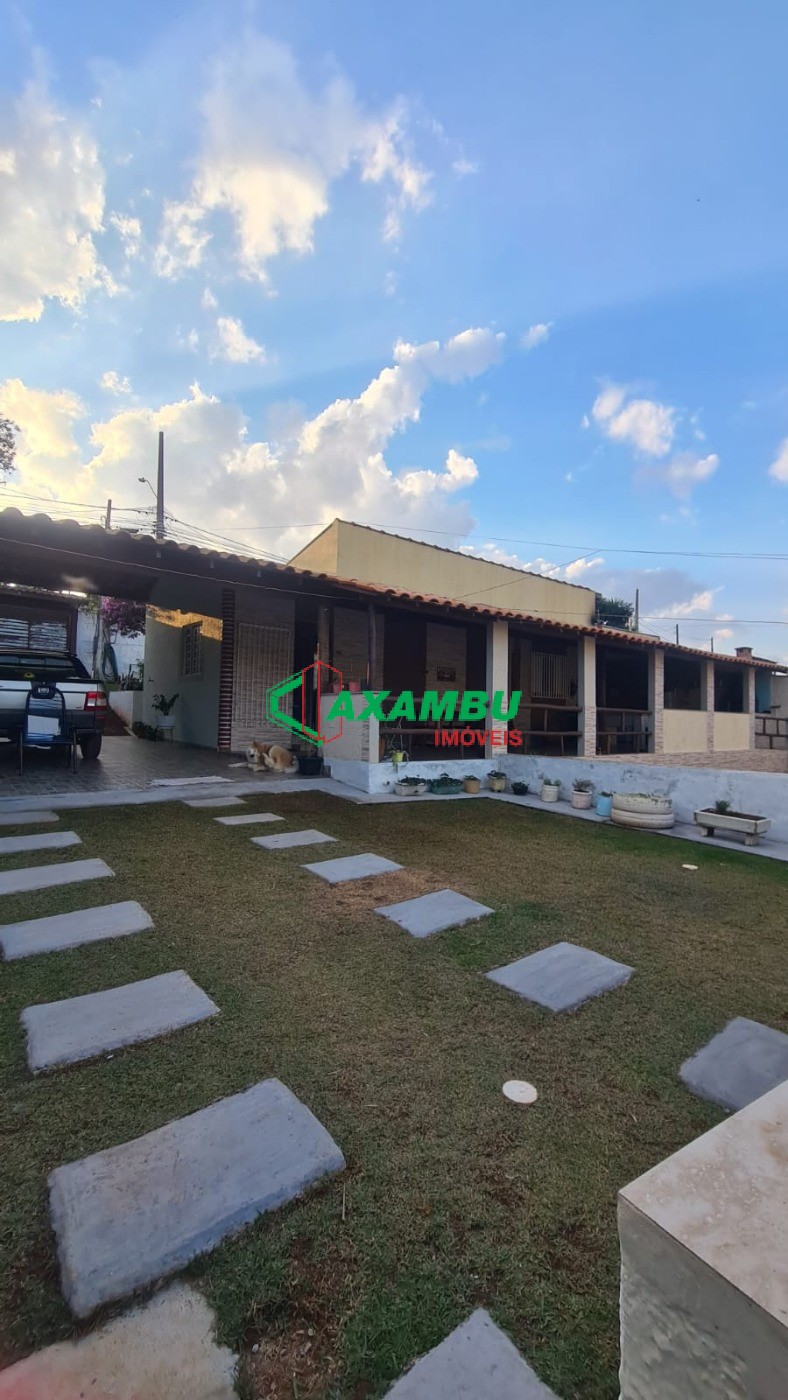 Chácara em VILA PRIMAVERA, JARINU - Chácara à Venda em Jarinu-SP - 3 Quartos, 4 Banheiros, 8 Vagas na Vila Primavera!