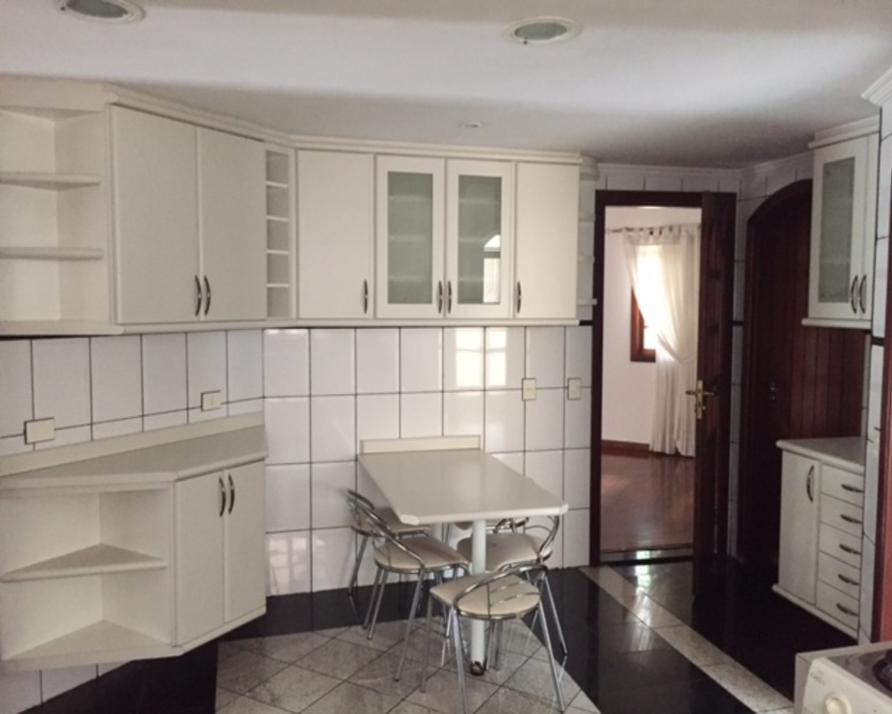 Casa de Condomínio à venda com 4 quartos, 356m² - Foto 5