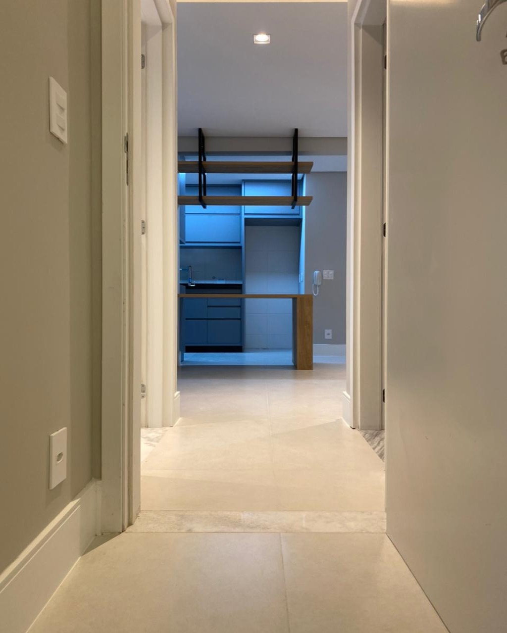Apartamento à venda e aluguel com 2 quartos, 67m² - Foto 17