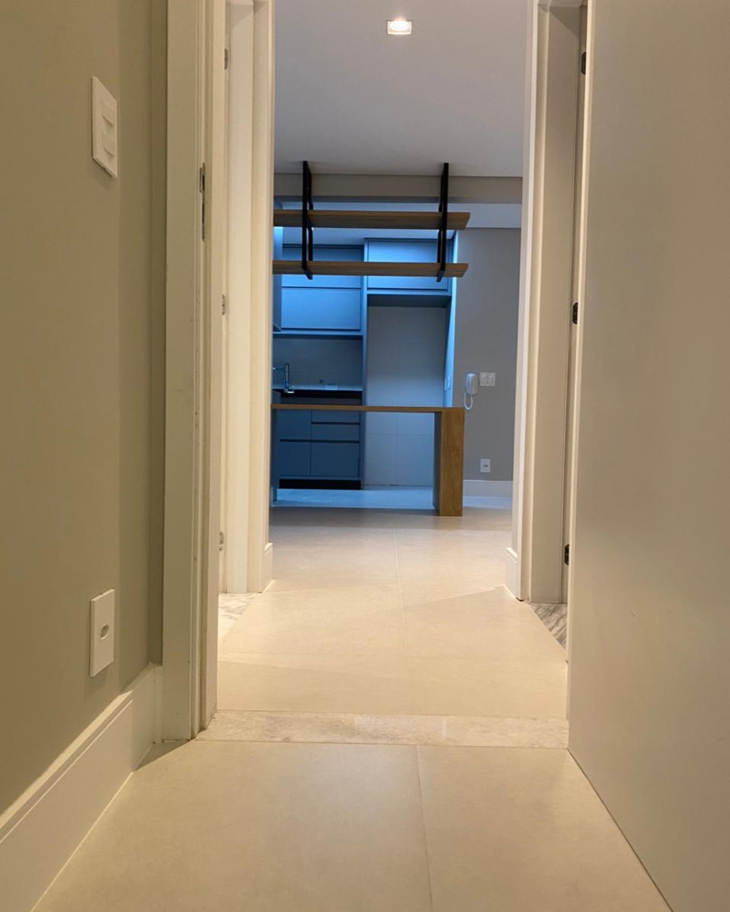 Apartamento à venda e aluguel com 2 quartos, 67m² - Foto 25