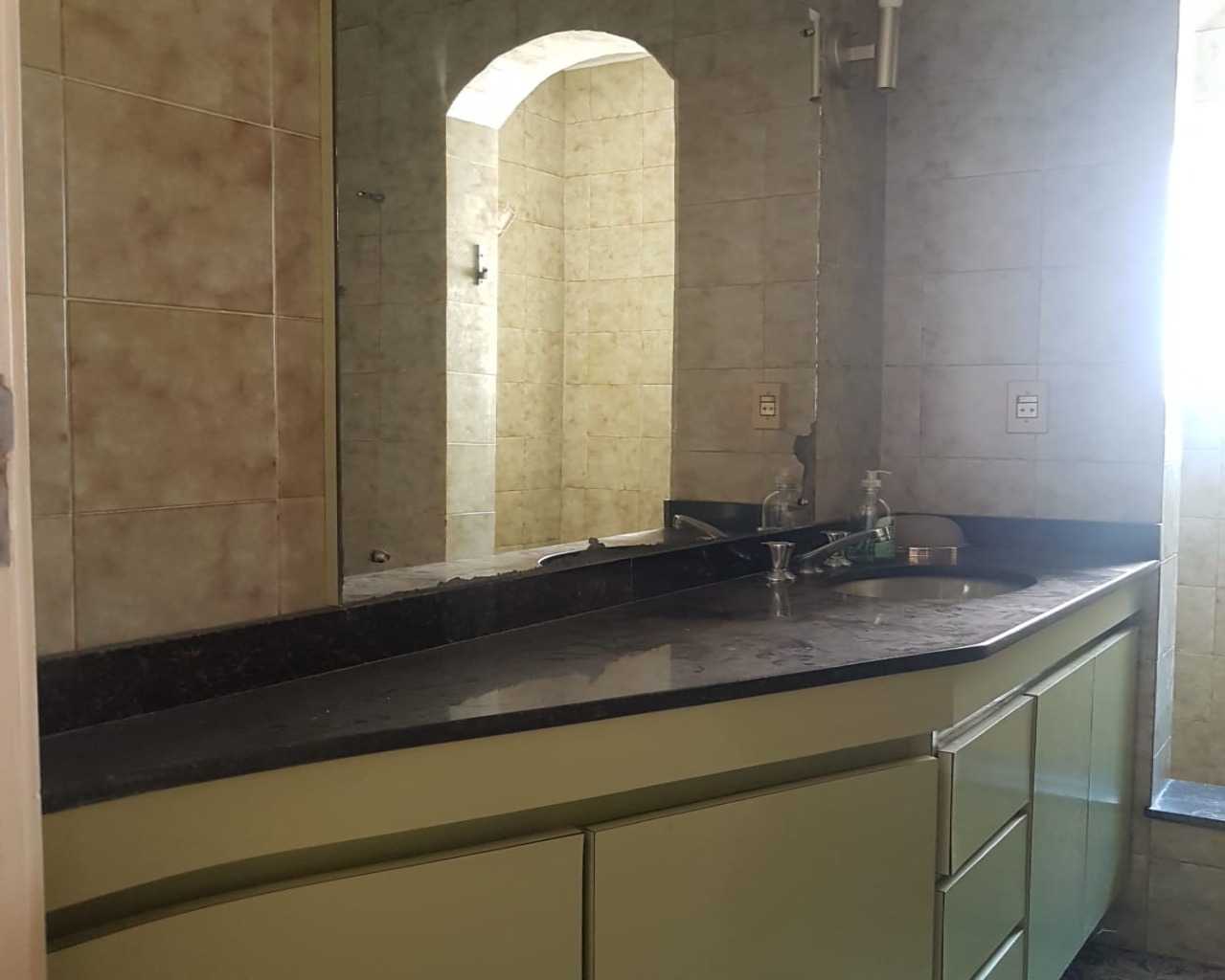 Casa de Condomínio à venda e aluguel com 3 quartos, 330m² - Foto 12