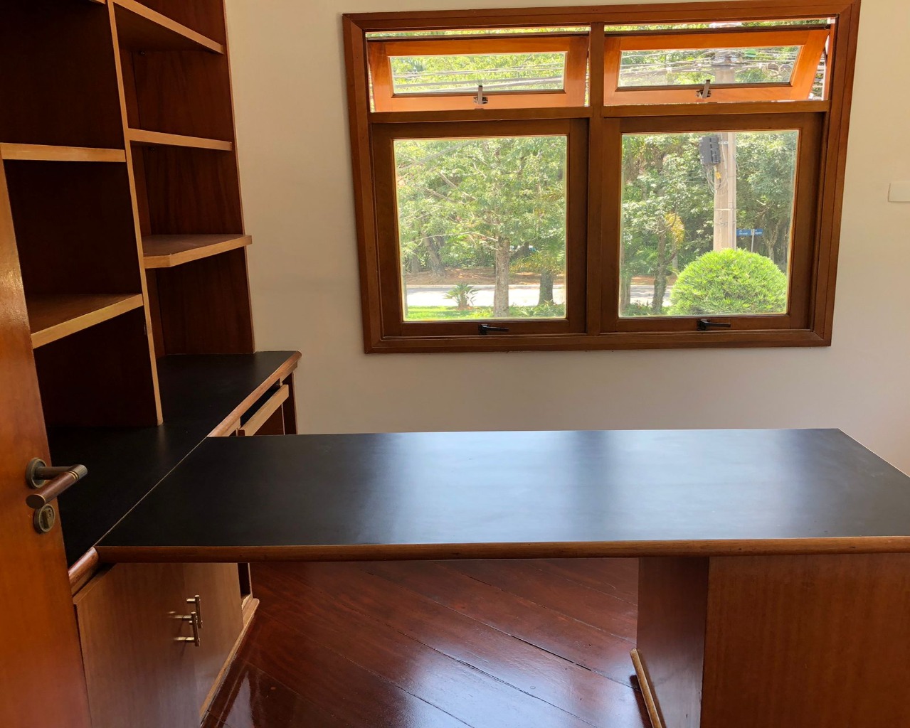Casa de Condomínio para alugar com 3 quartos, 500m² - Foto 7