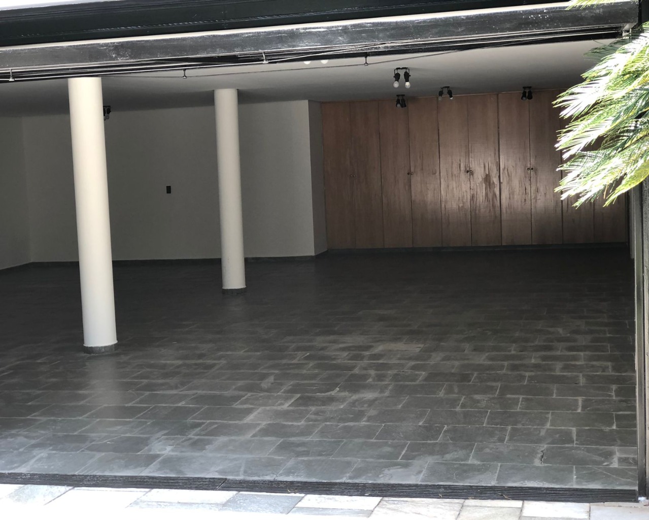 Casa de Condomínio para alugar com 3 quartos, 500m² - Foto 3