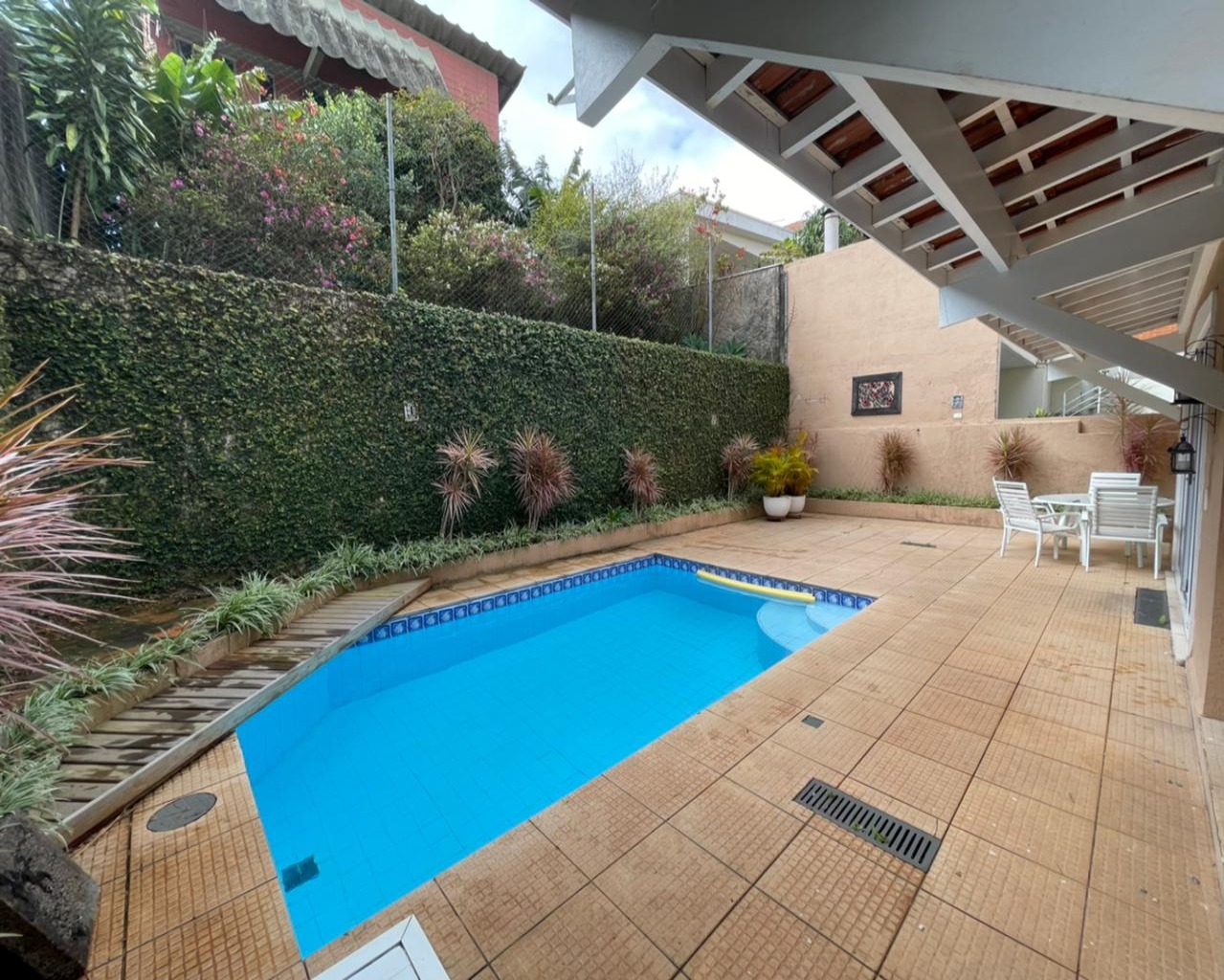 Casa de Condomínio, 4 quartos - Foto 1