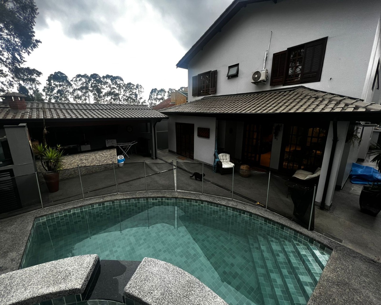 Casa, 4 quartos, 320 m² - Foto 1