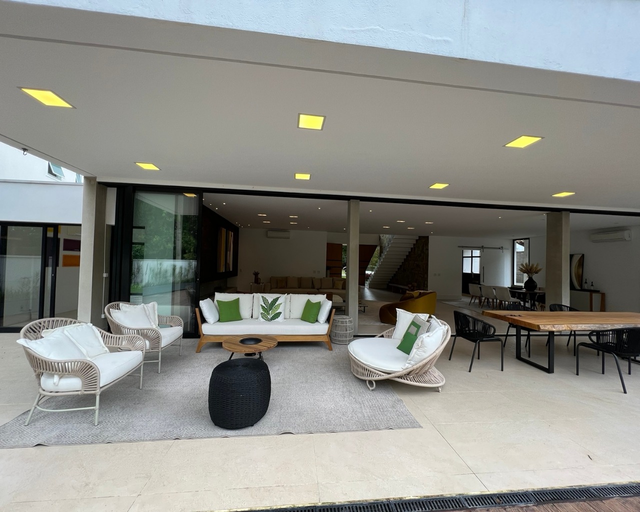 Casa, 5 quartos, 730 m² - Foto 1