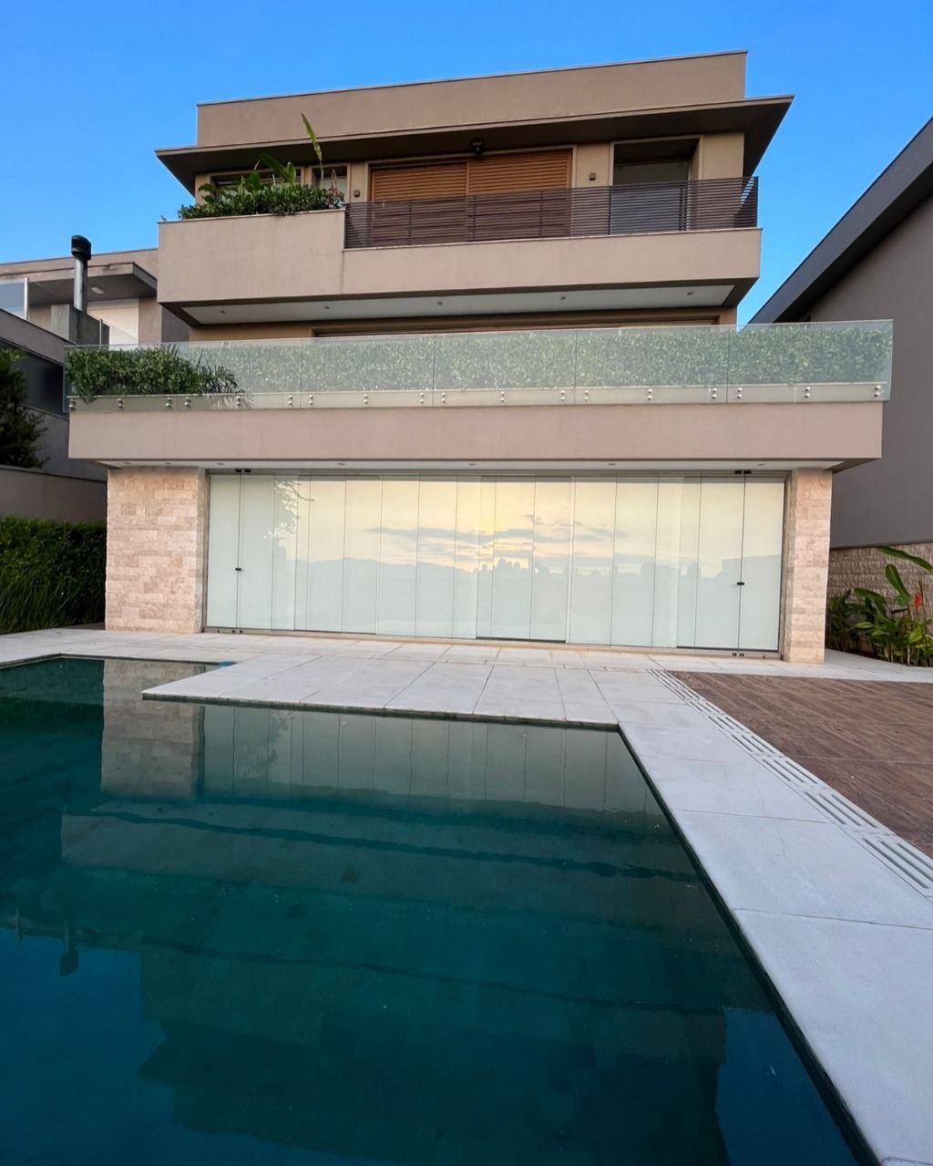 Casa de Condomínio, 4 quartos - Foto 1