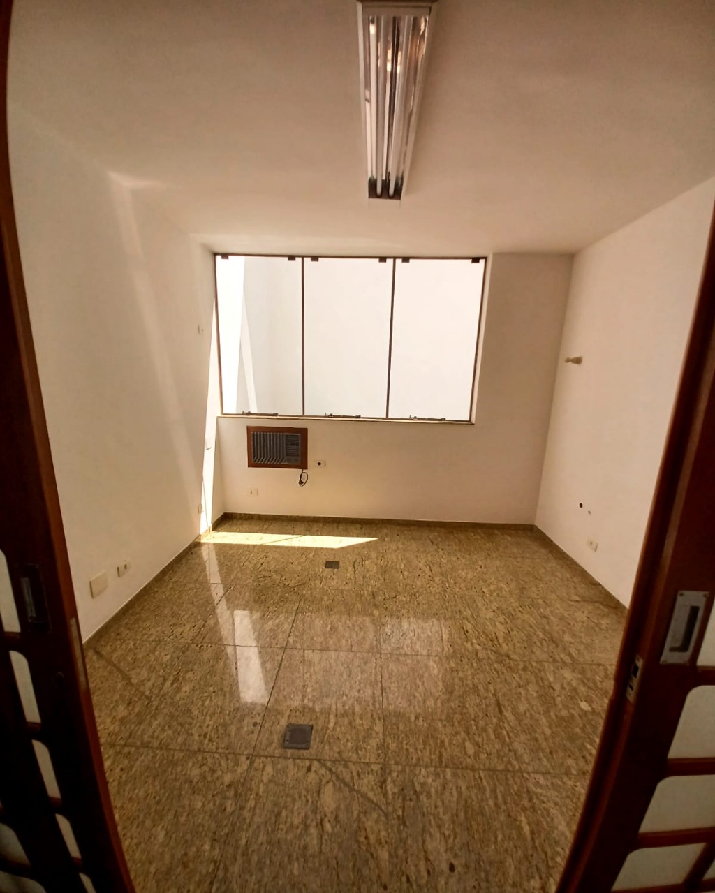 Prédio Inteiro, 304 m² - Foto 19