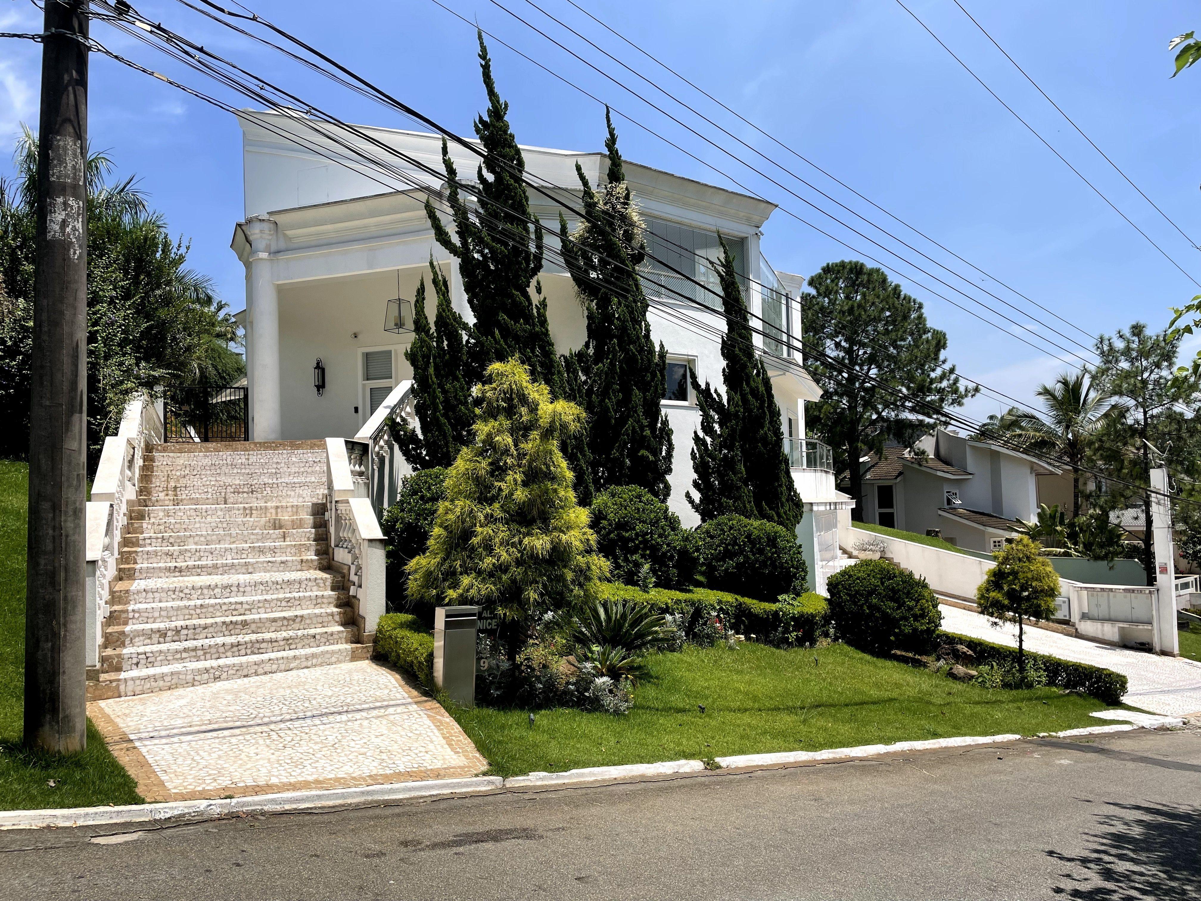 Casa de Condomínio à venda com 4 quartos, 771m² - Foto 1