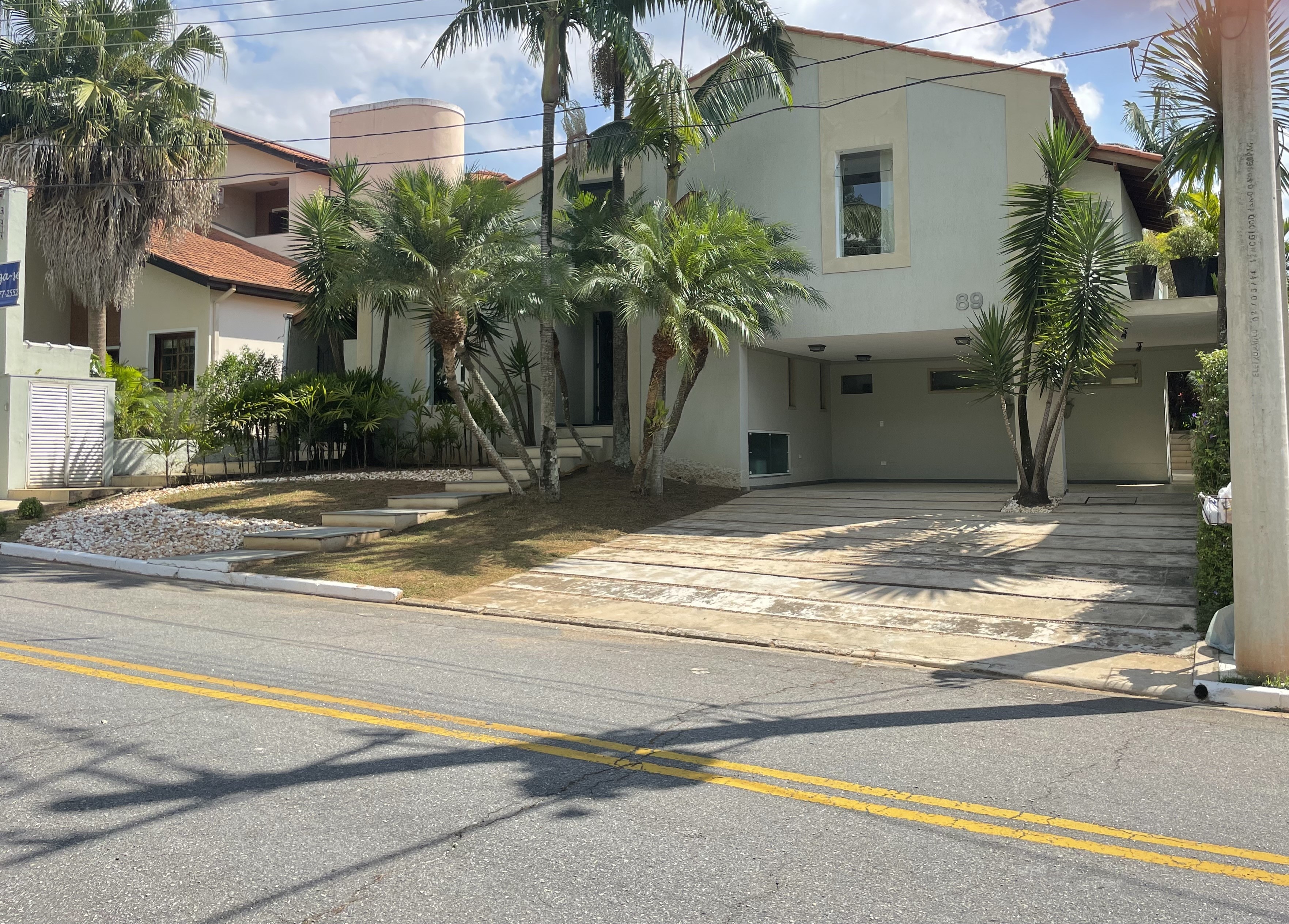 Casa de Condomínio para alugar com 4 quartos, 480m² - Foto 4