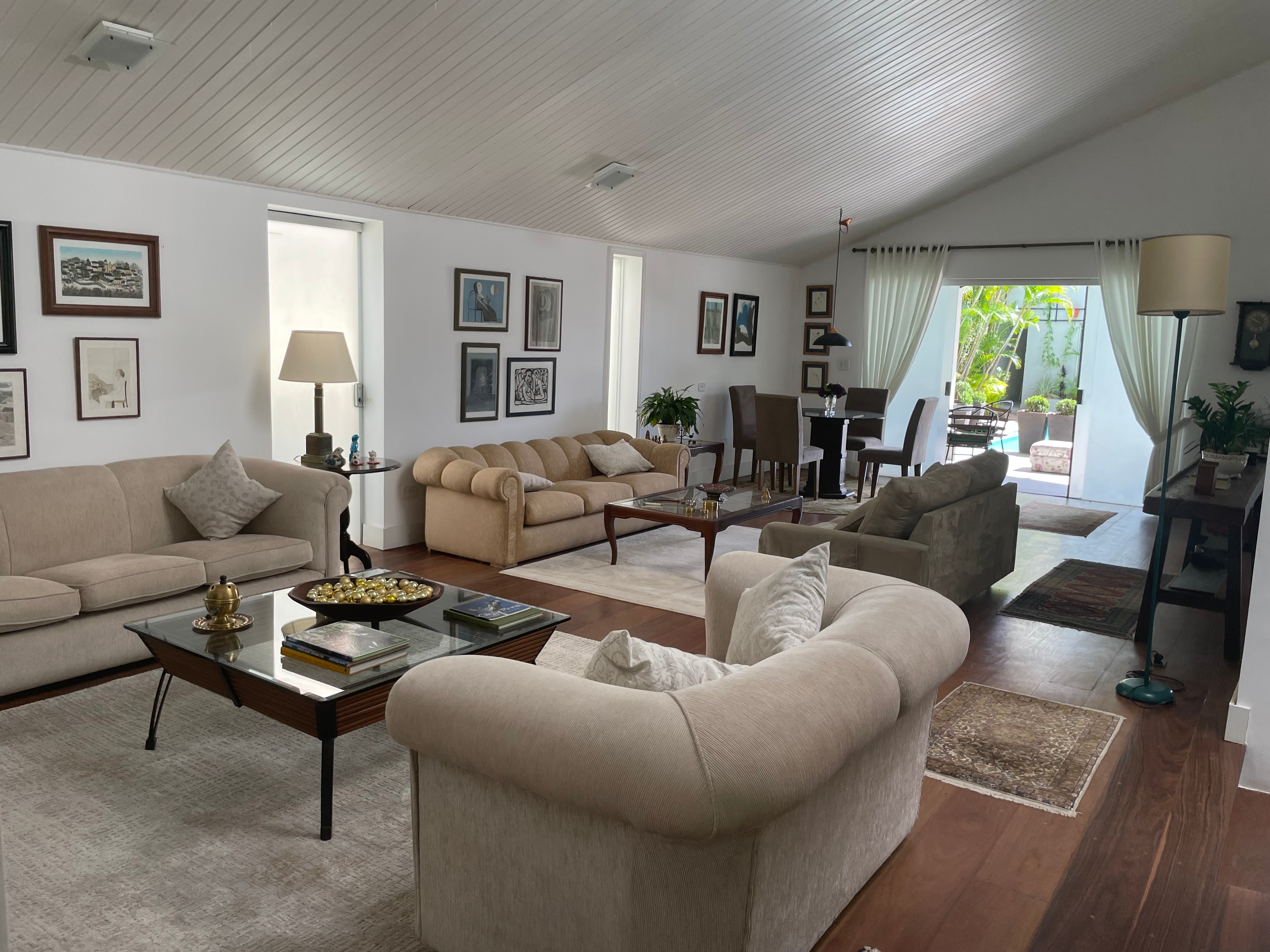 Casa de Condomínio para alugar com 4 quartos, 480m² - Foto 1