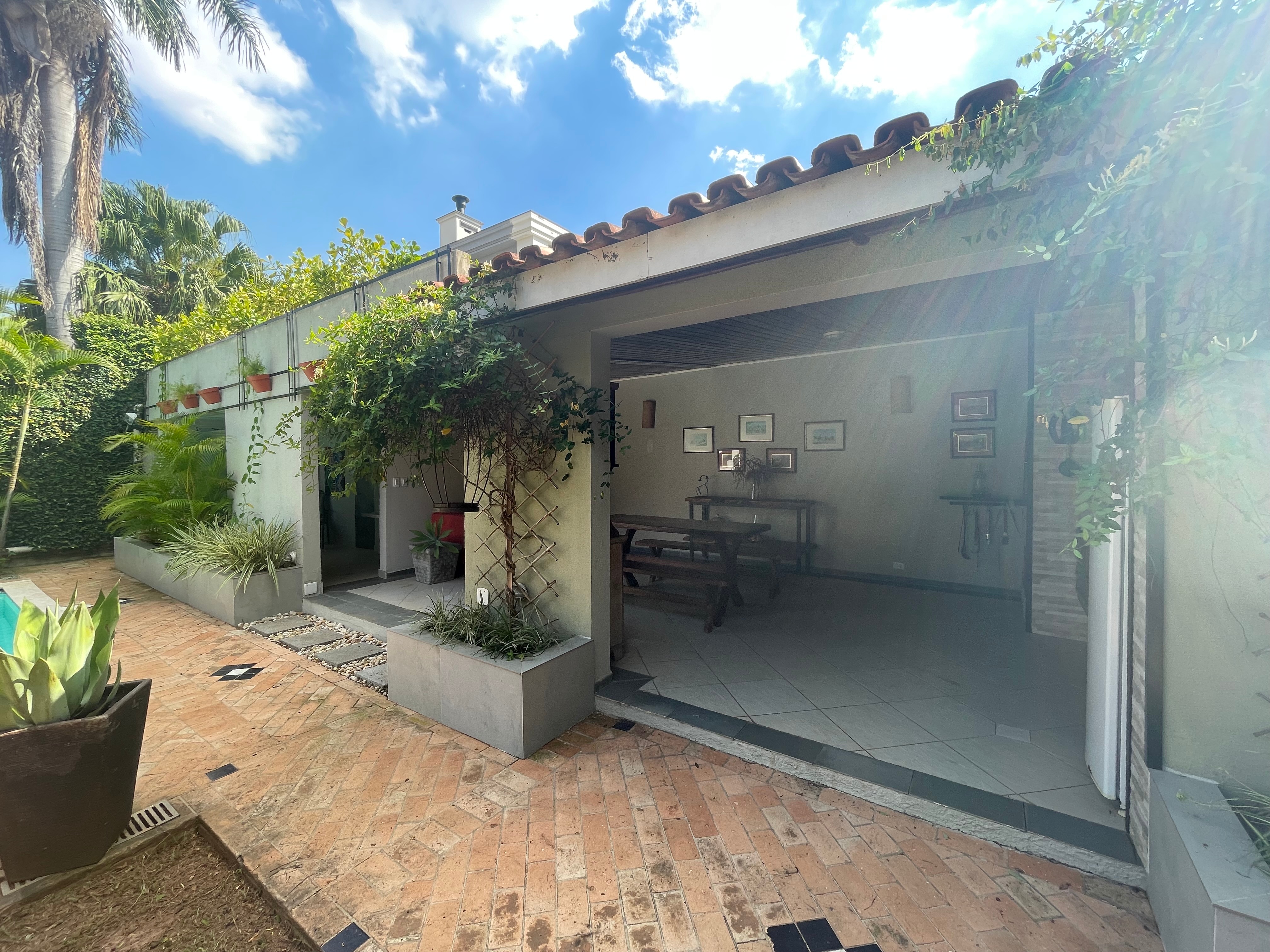 Casa de Condomínio para alugar com 4 quartos, 480m² - Foto 82