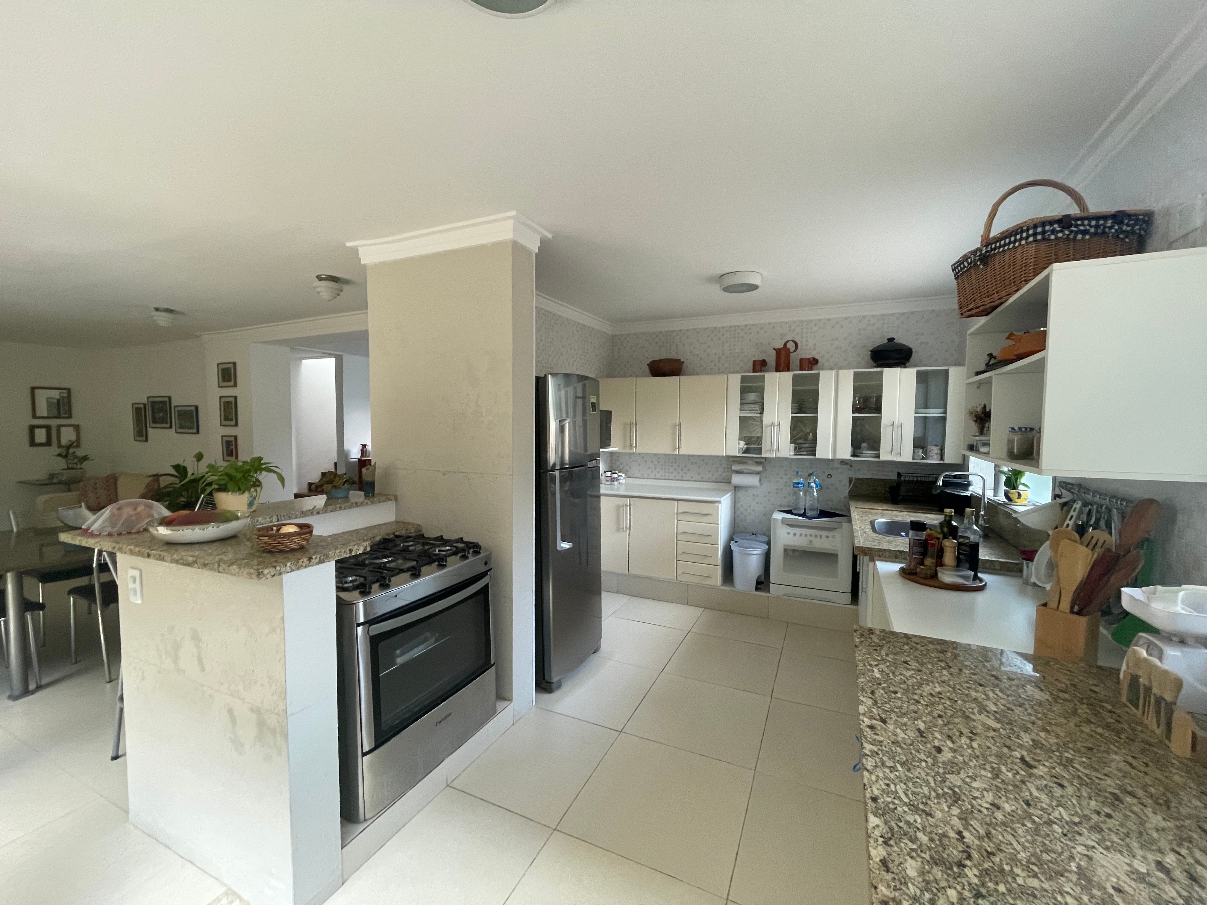 Casa de Condomínio para alugar com 4 quartos, 480m² - Foto 29