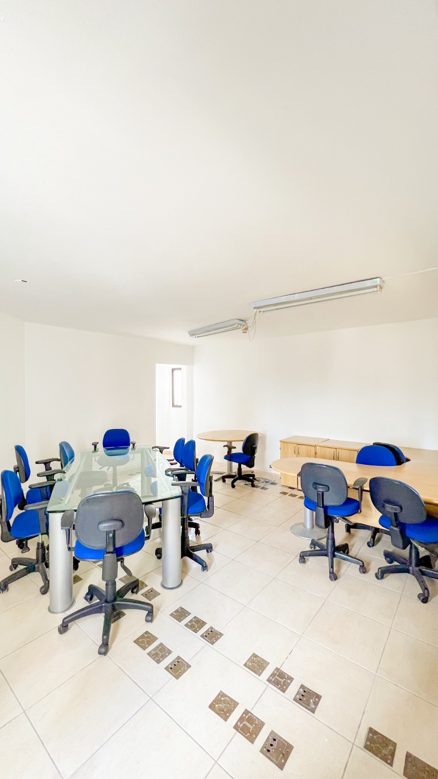 Sala-Conjunto, 300 m² - Foto 2