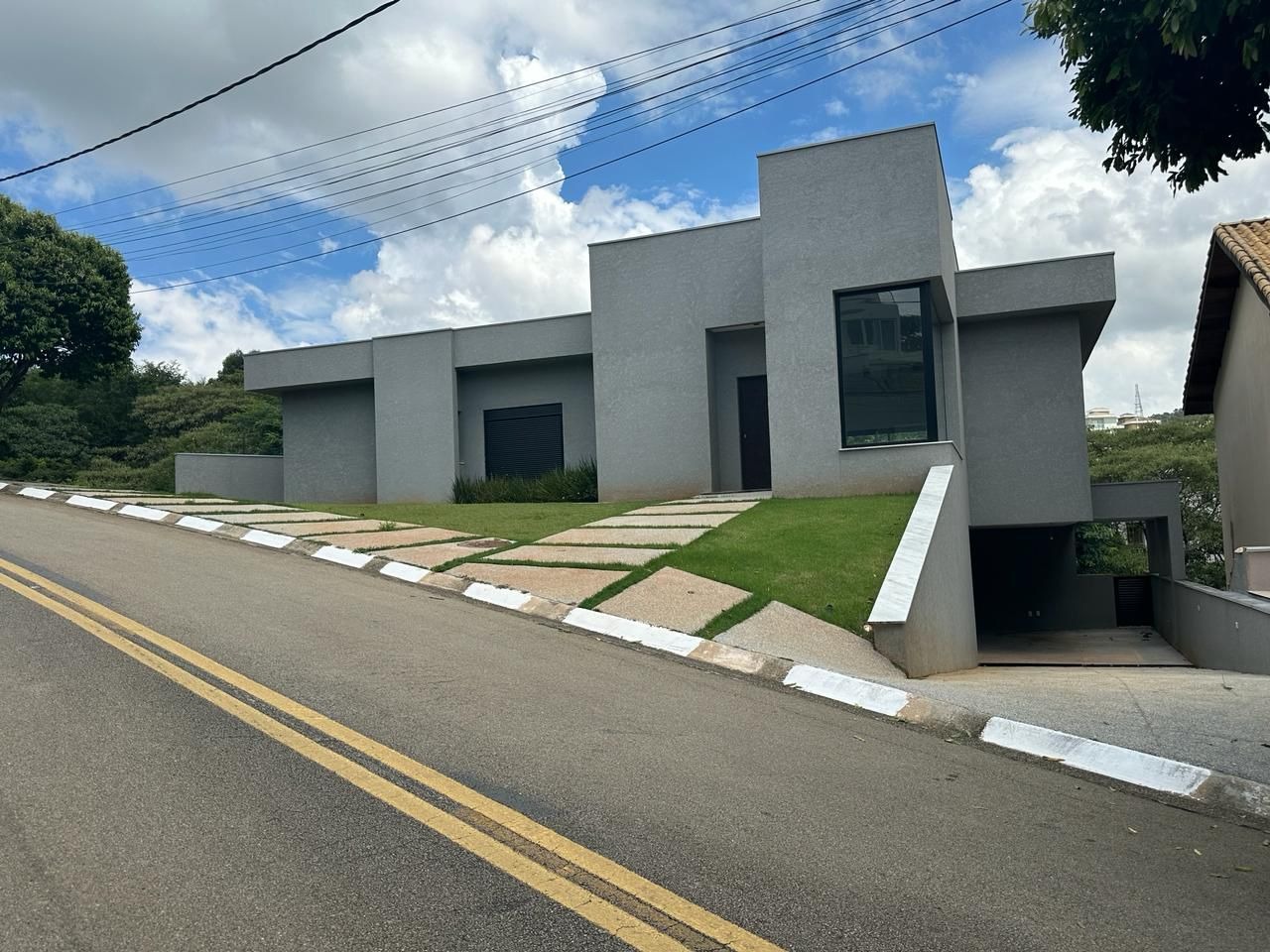 Casa, 3 quartos, 283 m² - Foto 1