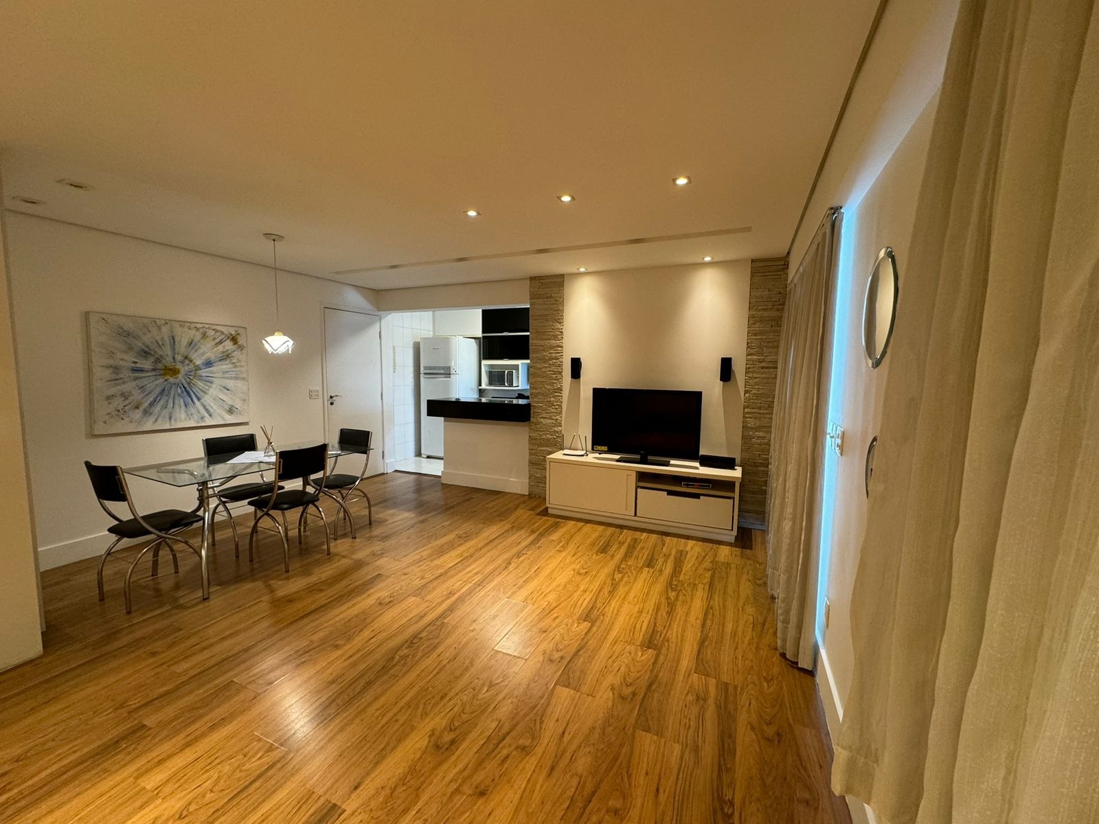 Apartamento, 1 quarto, 63 m² - Foto 2